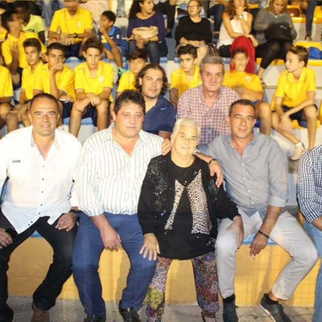 También fue fundadora de la Hermandad del Coronado de Espinas