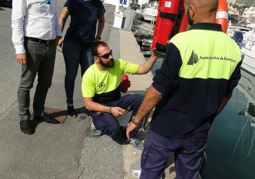 Concluye la instalación de la nueva luminaria LED en los muelles flotantes