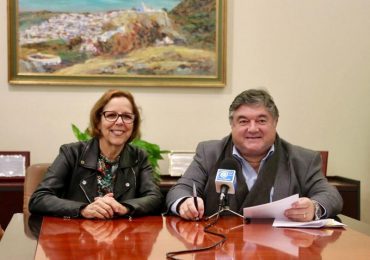 La parcela presentada a la Junta cuenta con una superficie de 5.760 metros cuadrados, lo que permitiría la construcción de un instituto de tres líneas