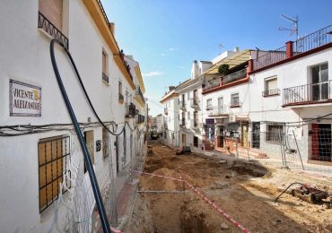El primer objetivo de este proyecto contempla la reurbanización de las calles Vicente Aleixandre y Velarde hasta Sierramar