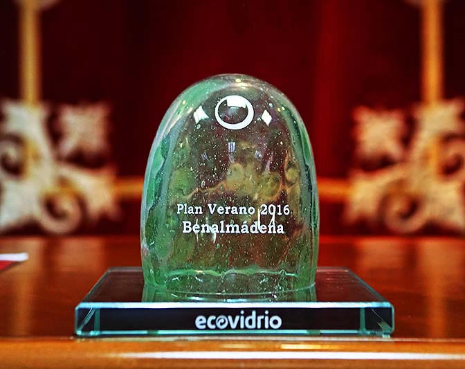 Benalmádena se sitúa con una media de 204 habitantes por contenedor