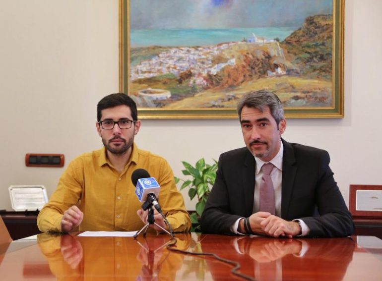 “En 2018, la gestión de este Ayuntamiento por fin entrará en el siglo XXI”, ha anunciado el alcalde de Benalmádena, Víctor Navas