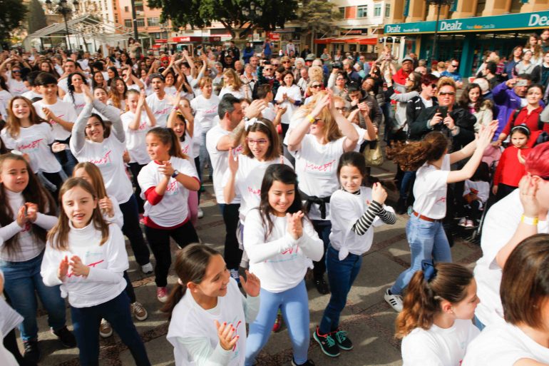 Convirtiendo la plaza Costa del Sol en escenario de una Batalla Dance Floor