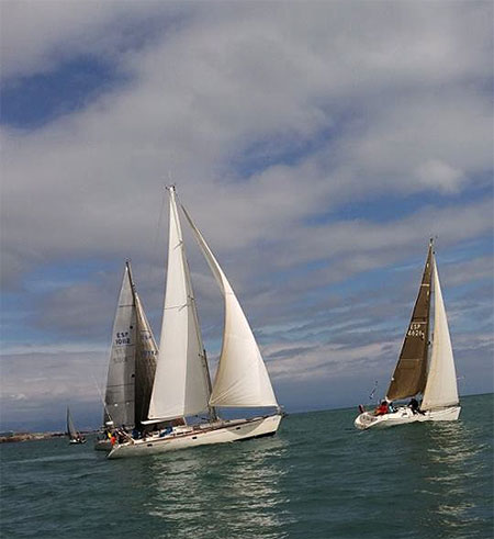 Junto a la participación en la Copa Provincial de optimist