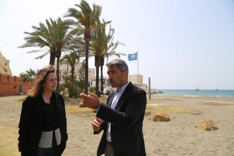 La pérdida generalizada de arena o el descalce de muros son algunas de las consecuencias del peor temporal de levante de los últimos 20 años