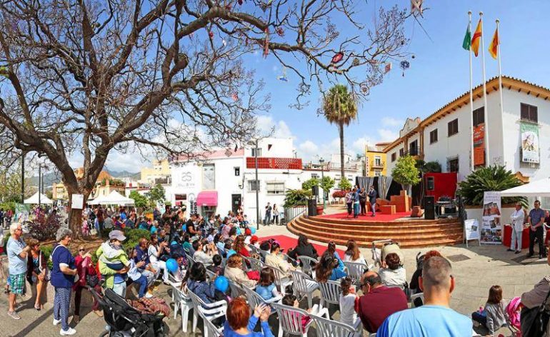 La concejala de Cultura espera que “esta Feria del libro se consolide con los años y se convierta en una cita ineludible de la cultura benalmadense”
