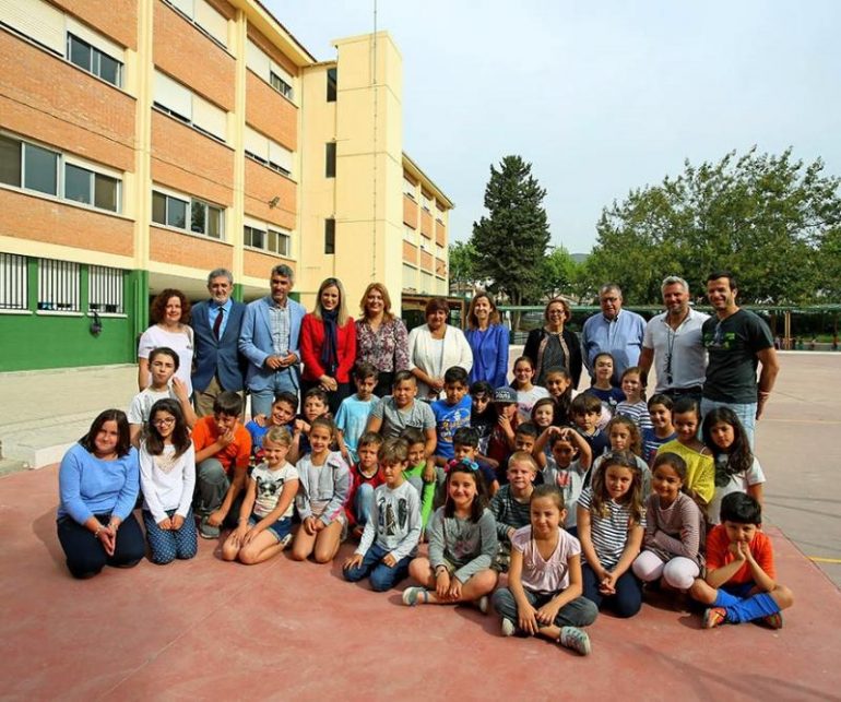 “Desde la Delegación de Educación no sólo trabajamos en materias curriculares, sino en  valores como la vida sana”, ha subrayado la delegada provincial de Educación, Patricia Alba