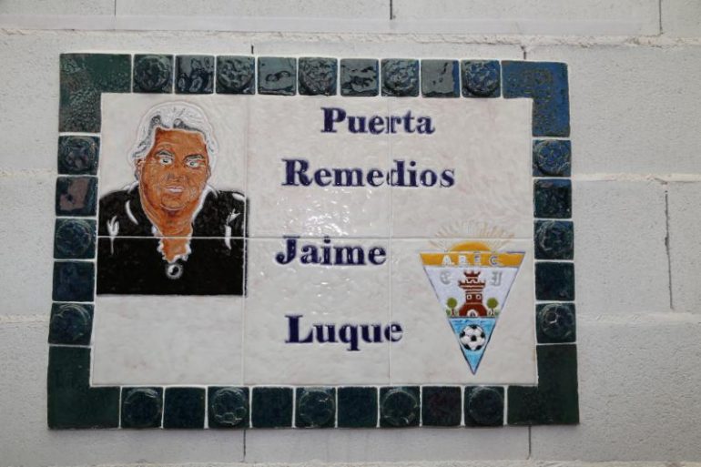 La vecina, fallecida el 23 de diciembre de 2015 y querida dentro y fuera del club, dedicó su vida a trabajar y colaborar con el equipo de fútbol local