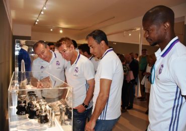 La muestra se ha instalado en el Museo de la Ciudad y con ella se podrá ahondar en la vida del genial futbolista fuengiroleño