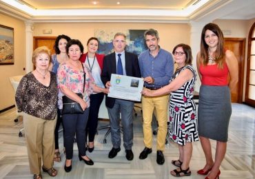 “El dinero de esta donación lo destinaremos al desarrollo de un programa de atención temprana”, ha informado la vicepresidenta de ABAD, Teresa Muñoz