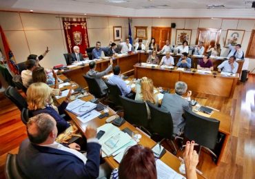 La vigente ordenanza  reguladora de residuos orgánicos establece un horario de recogida entre las 21.00 y las 23,00 horas