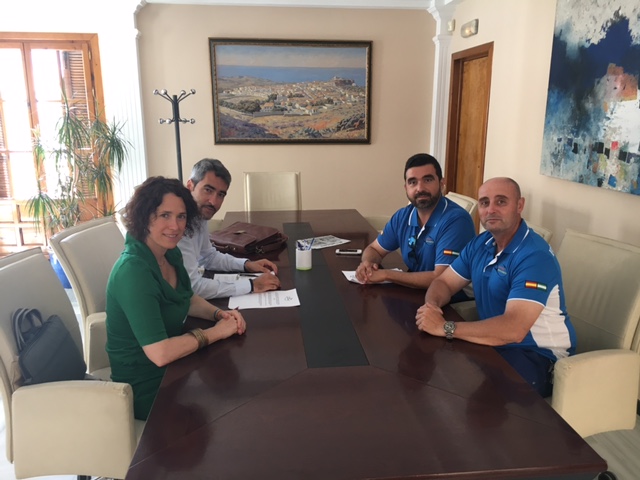 Además, el Club Deportivo de Pesca de Benalmádena está organizando un concurso de pesca de playa, como actividad complementaria a las fiestas de San Juan