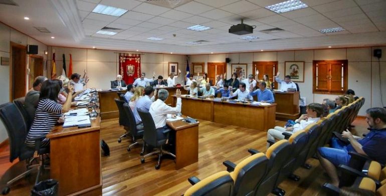 En Nueva Torrequebrada de la línea de cercanías Málaga-Fuengirola