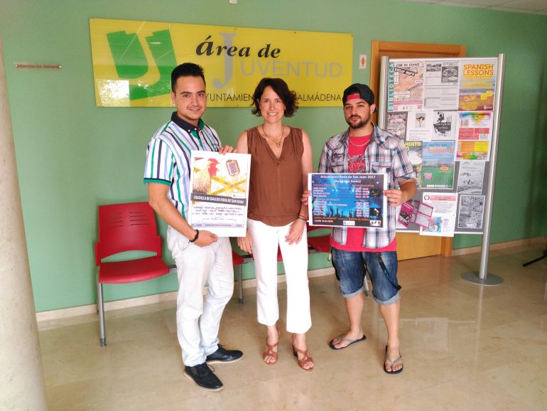 Junto a la I  Batalla de Gallos Feria de San Juan  durante las fiestas patronales