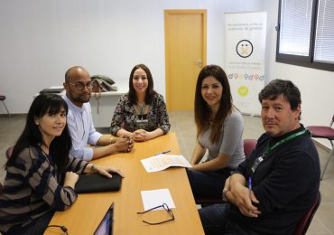 A la charla han sido convocados 13 representantes de AMPAS del municipio, a los cuales se les ha preparado un dossier informativo sobre el tema