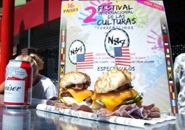 Los paraguas de colores volverán a la plaza Nogalera, además de tres grandes esculturas de 12 metros