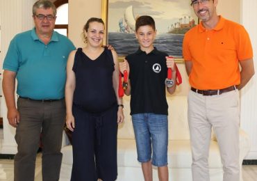 “Esteban Díaz es un joven deportista de gran proyección que lleva el nombre de Benalmádena a lo más alto del podio en citas internacionales”, ha destacado el alcalde de Benalmádena, Víctor Navas