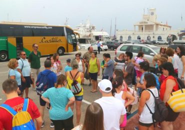 Manuel J. Jiménez, gerente del Puerto, se ha mostrado “encantado” de poder acoger esta iniciativa de índole social que ha tildado de “positiva” y cuya continuidad se ha comprometido a mantener en años venideros