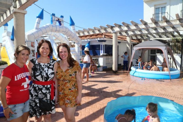 El campamento, que se celebra también en agosto, tiene cabida para 30 niños. “Todavía quedan plazas libres para el próximo mes”, ha informado Scherman.