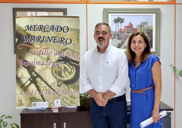 Cada uno de los días de mercado habrá tres pases de espectáculos- a las 20.00, 22.00 y 00.00- que culminarán con  un espectáculo de fuego