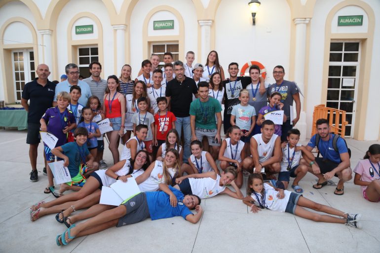 Un total de 118 nadadores tomaron parte en esta prueba, clásica dentro del programa de competiciones del PDM de Benalmádena y una de las competiciones más antiguas de la provincia