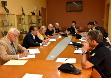 Estos encuentros se vienen convocando siguiendo las instrucciones del Ministerio del Interior y de la Mesa del Pacto de Estado Antiterrorista tras los atentados de Barcelona y Cambrils