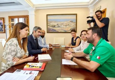 En el encuentro también ha participado la diputada provincial Estefanía Merino