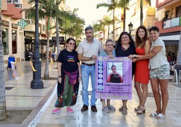 “Es importantísima la colaboración de todos los vecinos de Benalmádena. Hoy tenemos que demostrar que somos una ciudad solidaria”, ha manifestado Navas