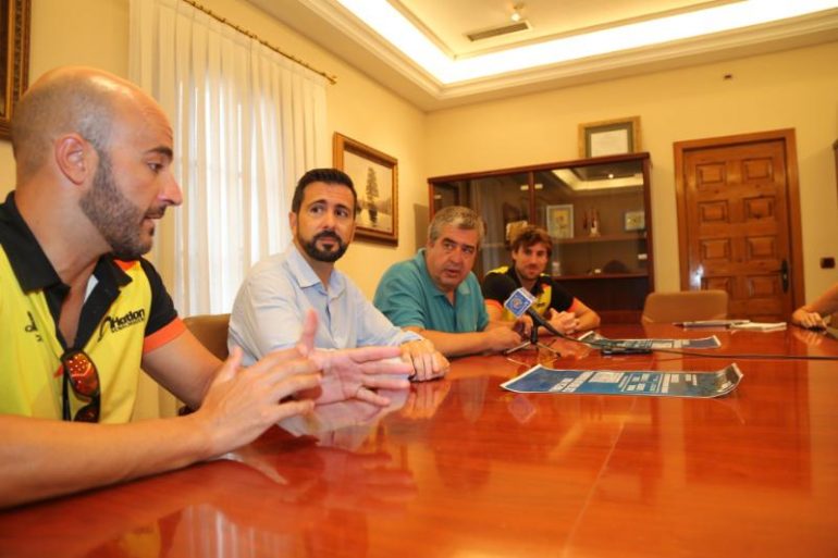 “Benalmádena cuenta con una cantera excepcional de deportistas, y desde las instituciones sólo nos cabe seguir apoyándoles”, ha declarado el gerente del Puerto Deportivo, Manuel Jiménez