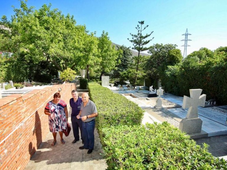 Con motivo de la celebración del Día de Todos los Santos