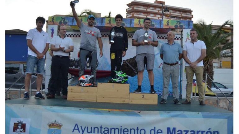 El deportista, patrocinado por el Puerto Deportivo de Benalmádena, es segundo en la general provisional del Campeonato de España en categoría Ski Junior