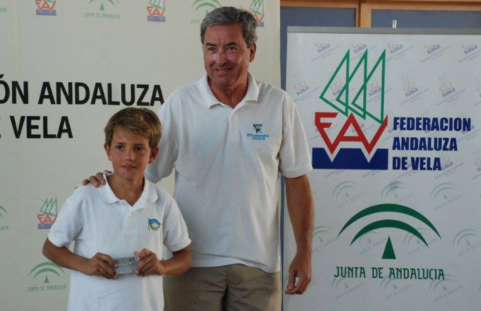 Los regatistas locales Antonio Villalón y José Manuel Pachón consiguen ser primeros en sus categorías, mientras que Lucía Pérez fue tercera en Féminas sub-16