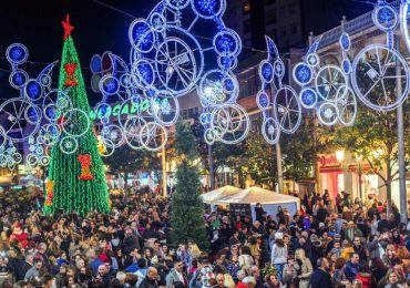 El grupo flamenco Casa Pestiño será el encargado de amenizar la velada en la plaza Costa del Sol