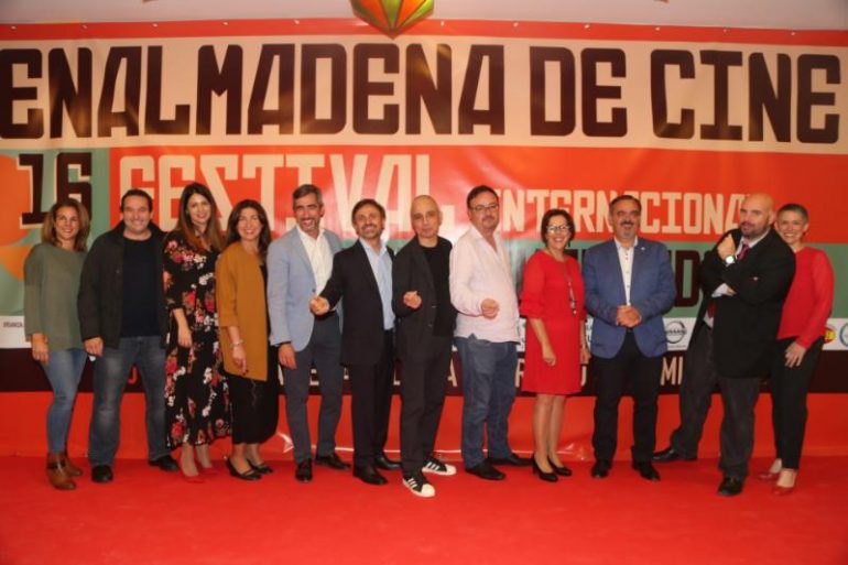 “Benalmádena siempre ha sido una ciudad que me ha traído cosas positivas, además del cariño y el afecto de la gente”, destacó José Mota en la ceremonia de inauguración