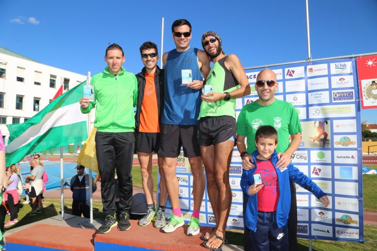 Cerca de 2.400 corredores han participaron