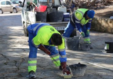 Se ha procedido al arreglo de acerado y arquetas