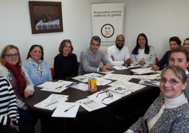 El objetivo de esta actividad es el de procurar un intercambio de experiencias educativas que fomentan la coeducación