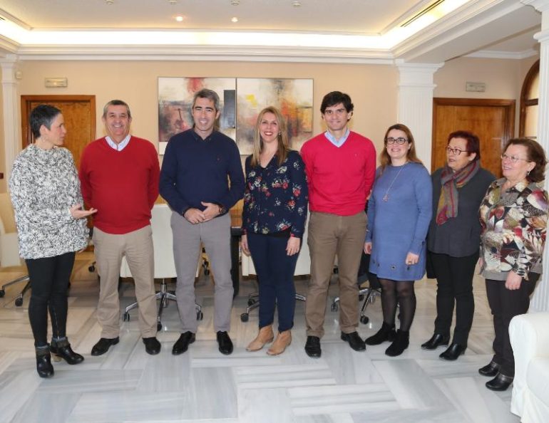 El alcalde Víctor Navas junto a la concejala Ana Scherman mantuvieron el encuentro esta mañana