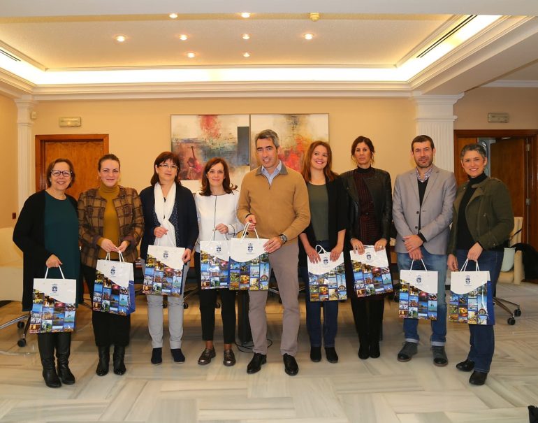 Tanto concejales como docentes pusieron en valor la importancia de esta clase de iniciativas académicas