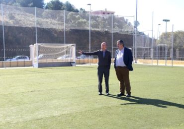 “Se trata de una pista de 20x30 que se utilizará fundamentalmente para fútbol corto y hockey”, ha informado el director del PDM, Juan Correal