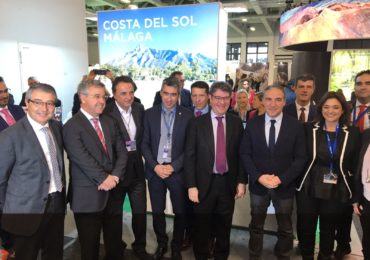 El alcalde presenta el nuevo vídeo promocional de la ciudad, renovada en calidad y una oferta multiplicada para todos los segmentos