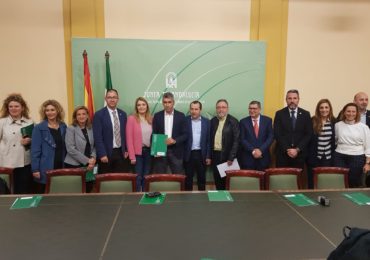 La Junta aporta 120.526 euros, y el Ayuntamiento 111.362 euros para el desarrollo del programa