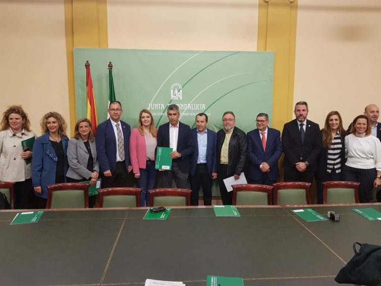La Junta aporta 120.526 euros, y el Ayuntamiento 111.362 euros para el desarrollo del programa