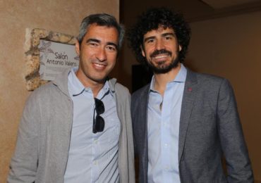 “La música es el lenguaje universal de las emociones, que refleja lo mejor de nosotros,”, ha declarado el guitarrista Pablo Sáinz Villegas