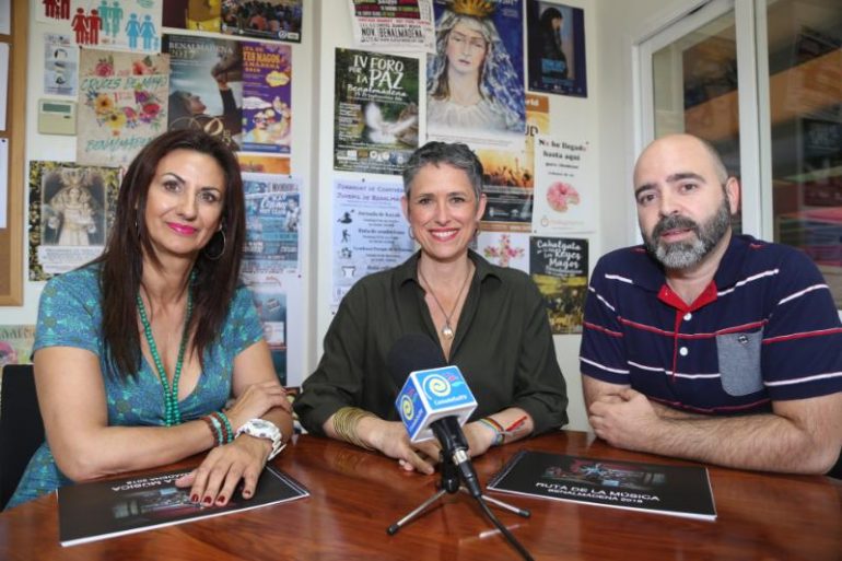 Las bandas musicales y comercios que quieran participar pueden inscribirse a través de la Concejalía de Juventud, la ACEB, la Asociación de Empresarios y Servicios Turísticos de Benalmádena Costa o la Asociación ACIBE