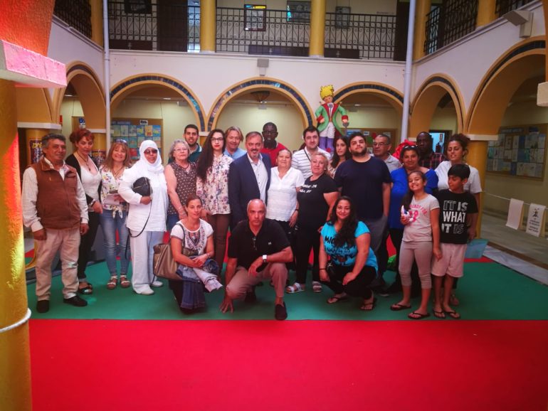 Durante el primer encuentro se ha establecido un calendario de reuniones periódicas entre Comercio y representantes de la asociación