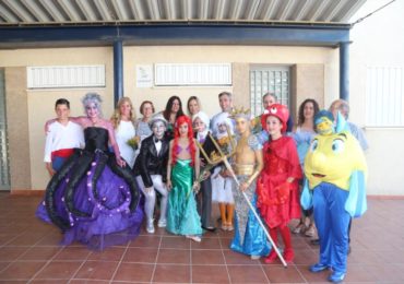 La delegada de Educación, Patricia Alba, el alcalde Víctor Navas y la concejala Elena Galán han participado en la actividad