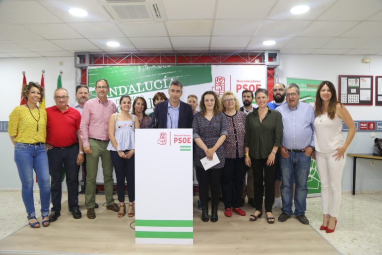 “Desde AxB nos hemos decidido a dar este paso por la cercanía ideológica y el
profundo entendimiento entre las personas de ambos partidos”, ha explicado la
concejala y portavoz de AxB, Encarnación Cortés