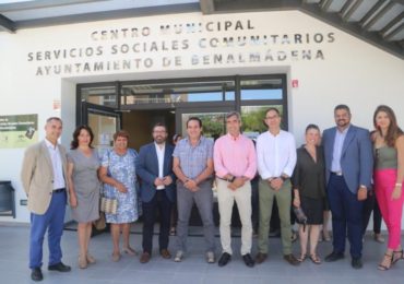 La bandera arco iris permanecerá de forma permanente en el edificio de Bienestar Social e Igualdad como símbolo del apoyo de la administración local al colectivo LGTBI