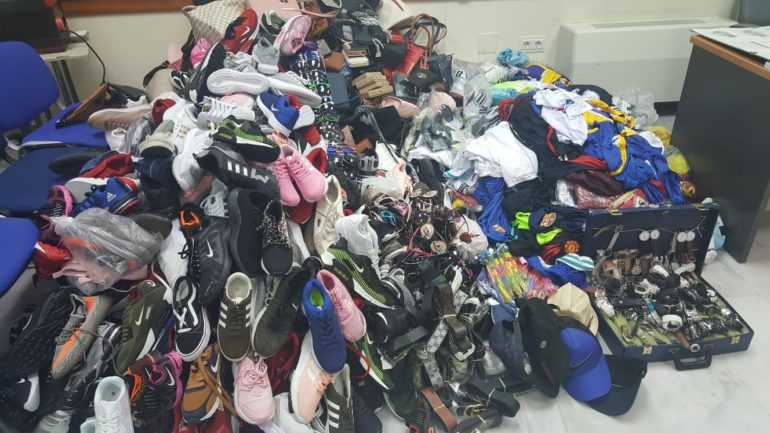 “La Policía Local está realizando un gran esfuerzo para preservar los derechos e interés de nuestro comercio”, ha valorado el concejal de Comercio, Bernardo Jiménez